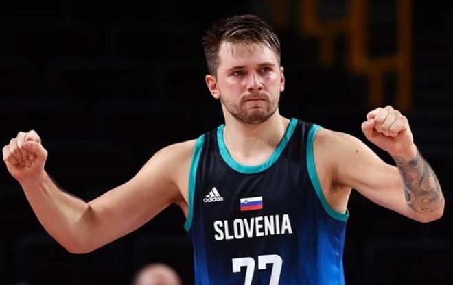 欧文连续突破创造机会（欧文连续强突制造良机）