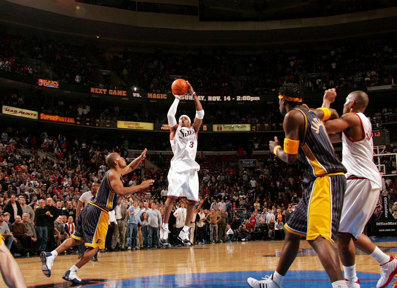 意大利上一场参加世界杯的首发11人：6人已退役，2人无球队（意大利上次世界杯首发11人中，6人已退役，2人暂无球队）