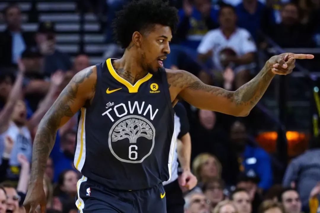 镜报：多特想明年夏天签桑乔，但后者必须接受大幅降薪（镜报：多特计划明夏签回桑乔，前提是他愿意大幅降薪）